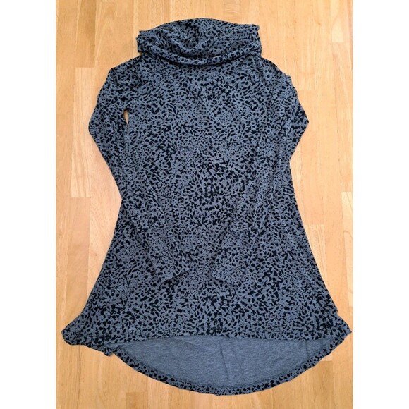 Cuddl Duds Tunic Cowl Neck Long Sleeve Black & Gray Animal Print Womens Size XS - Picture 1 of 6